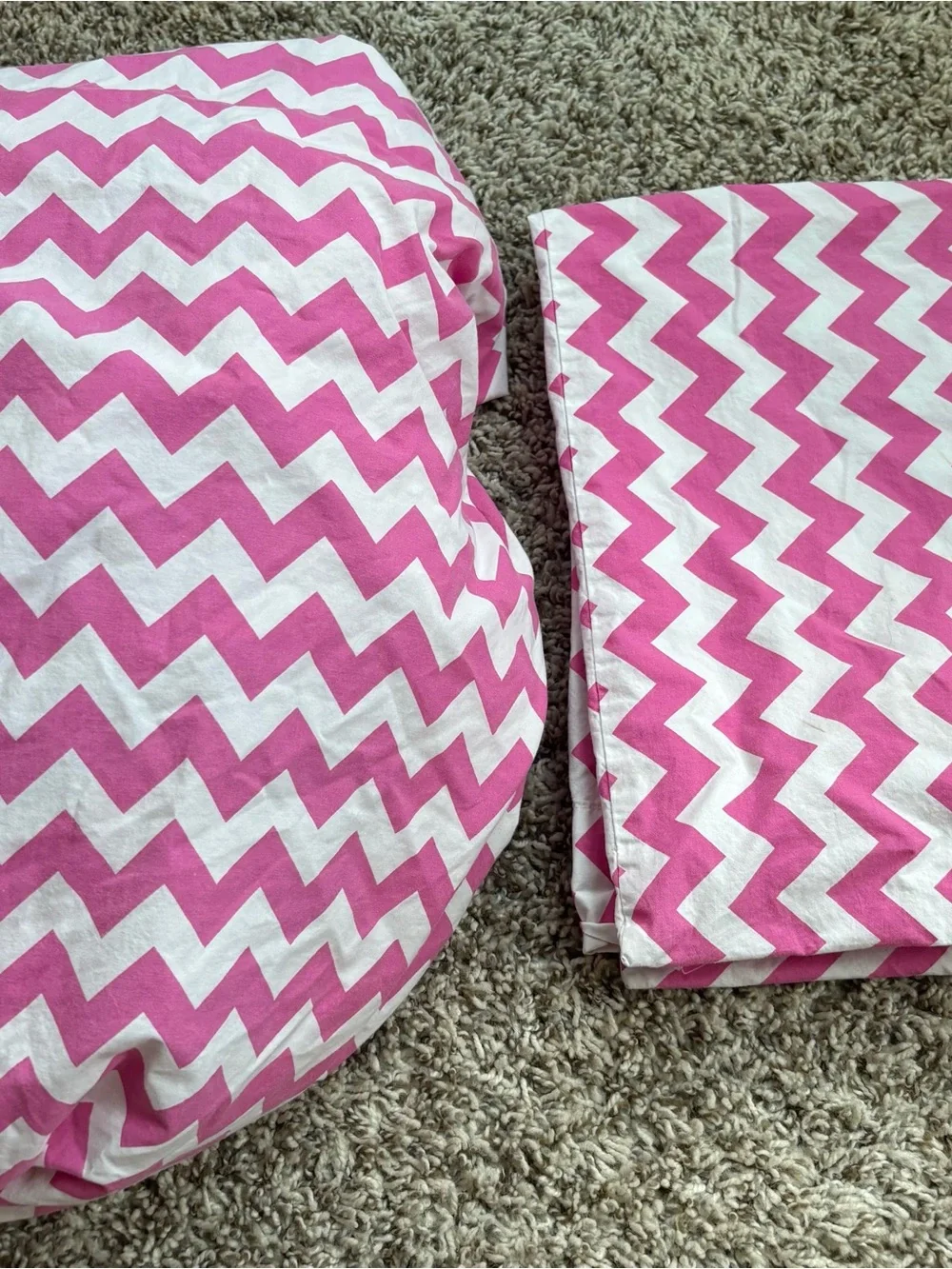 Pottery Barn Kids Pink and White Chevron Cotton Duvet Cover Set twin mint